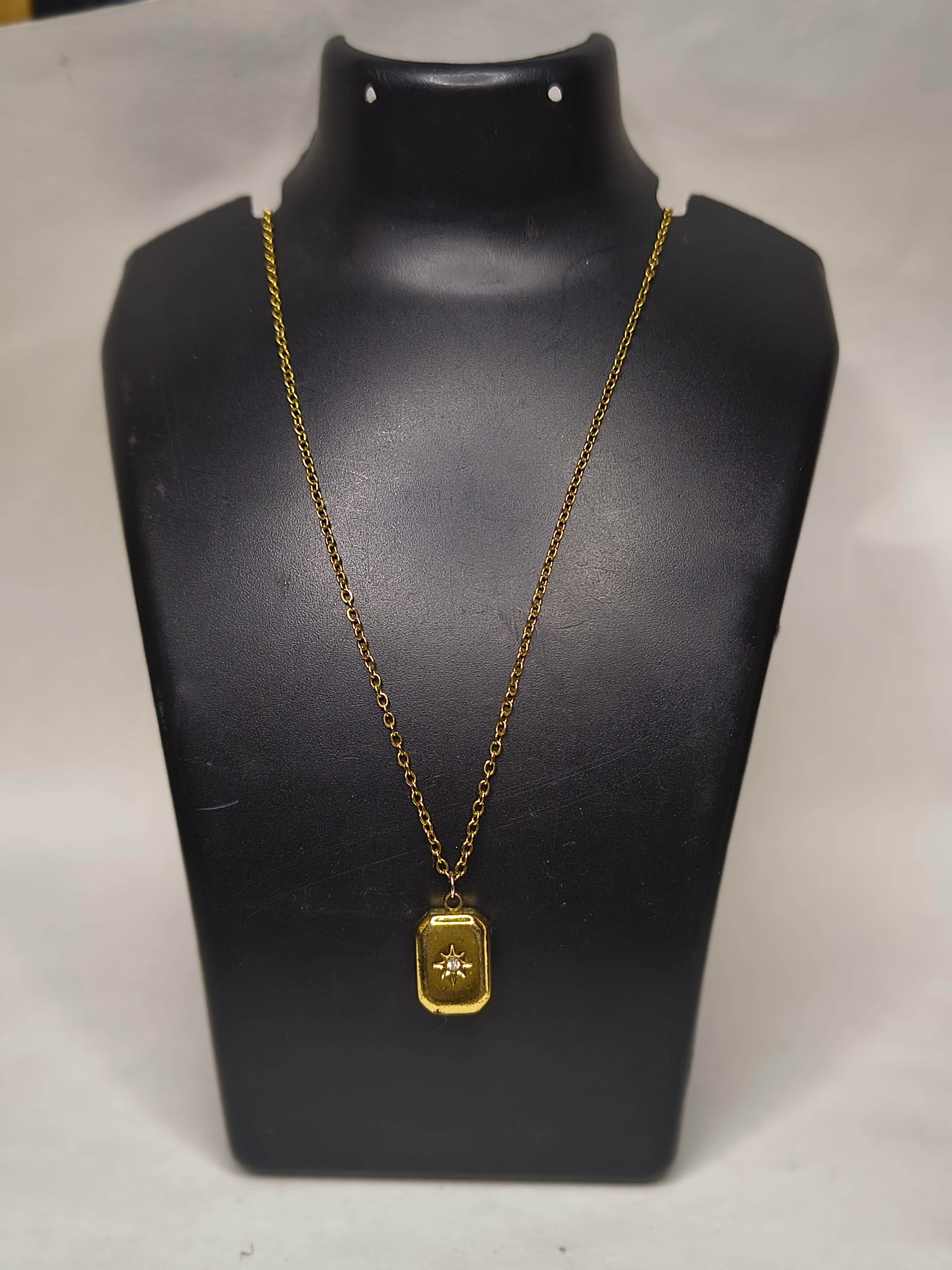 Star pendant