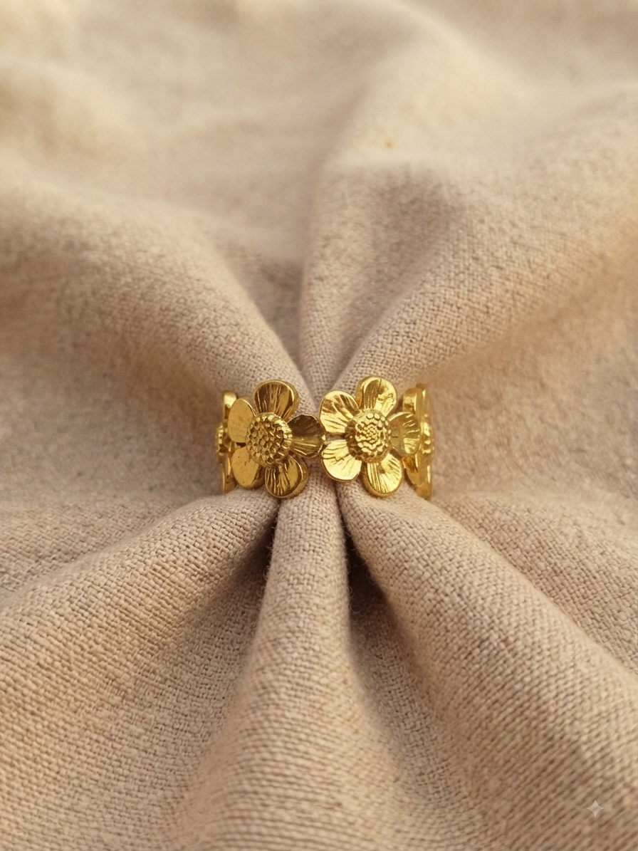 Floral Elegance Adjustable Ring🌼