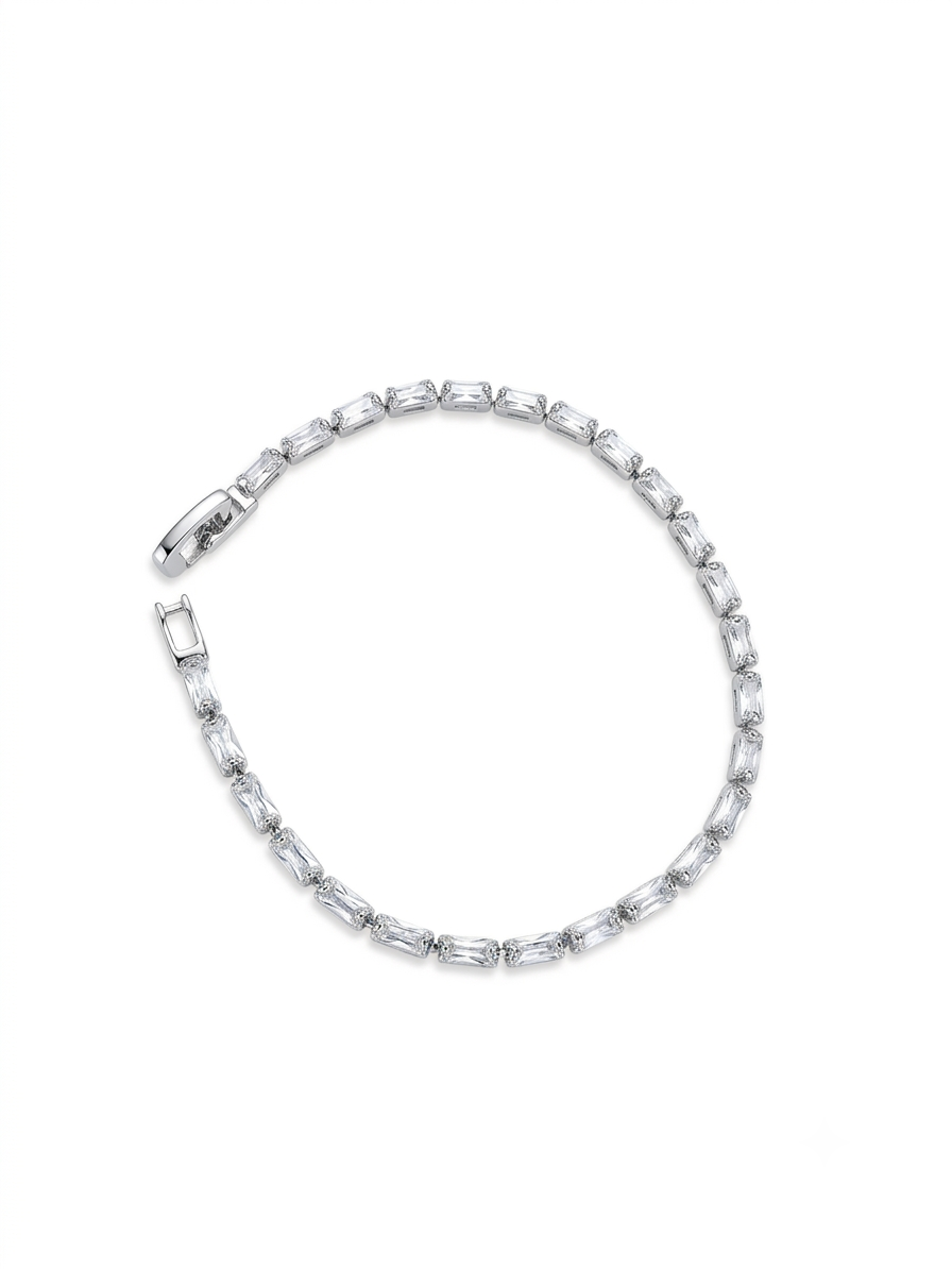 Diamond Drift Tennis Bracelet 🤍