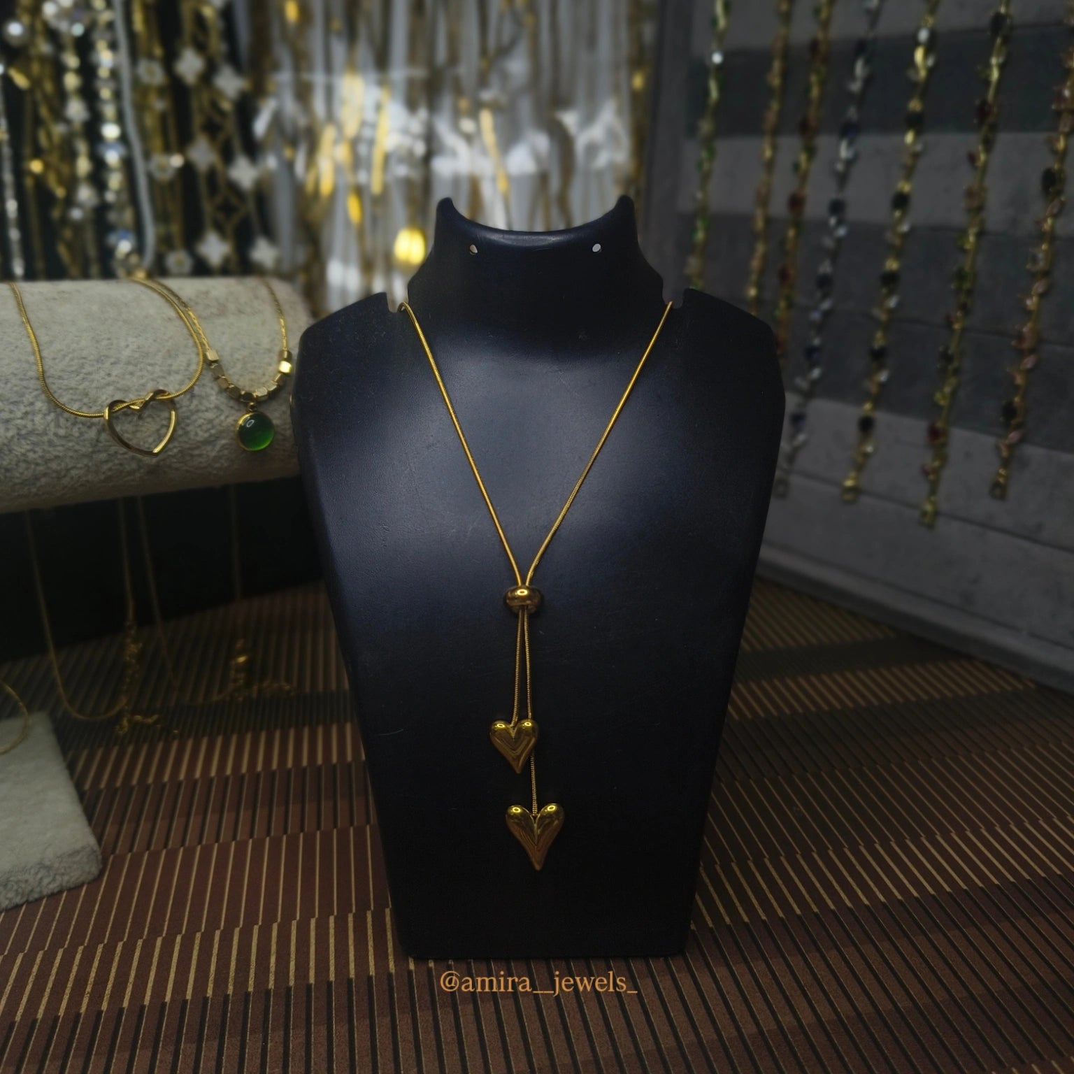 Lariat heart necklace