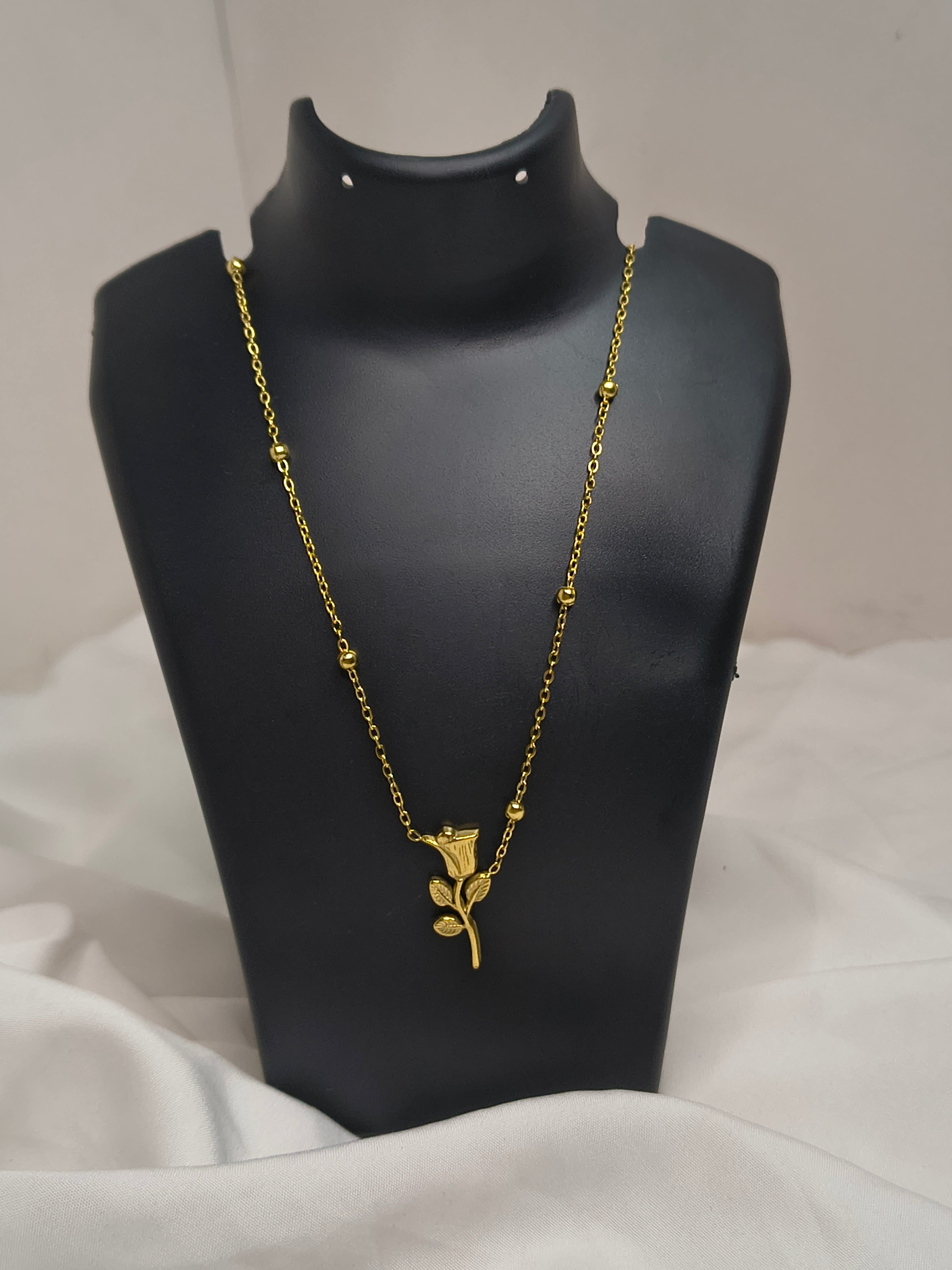 Rose chain pendant