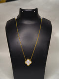 White clover chain