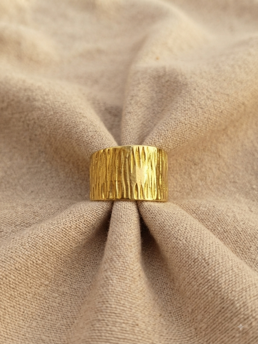 Luxe Ridge Adjustable Ring✨