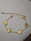 Golden clover bracelet ✨