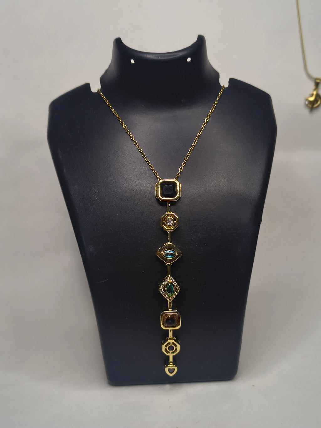 Midnight Luxe Drop Necklace👀🖤