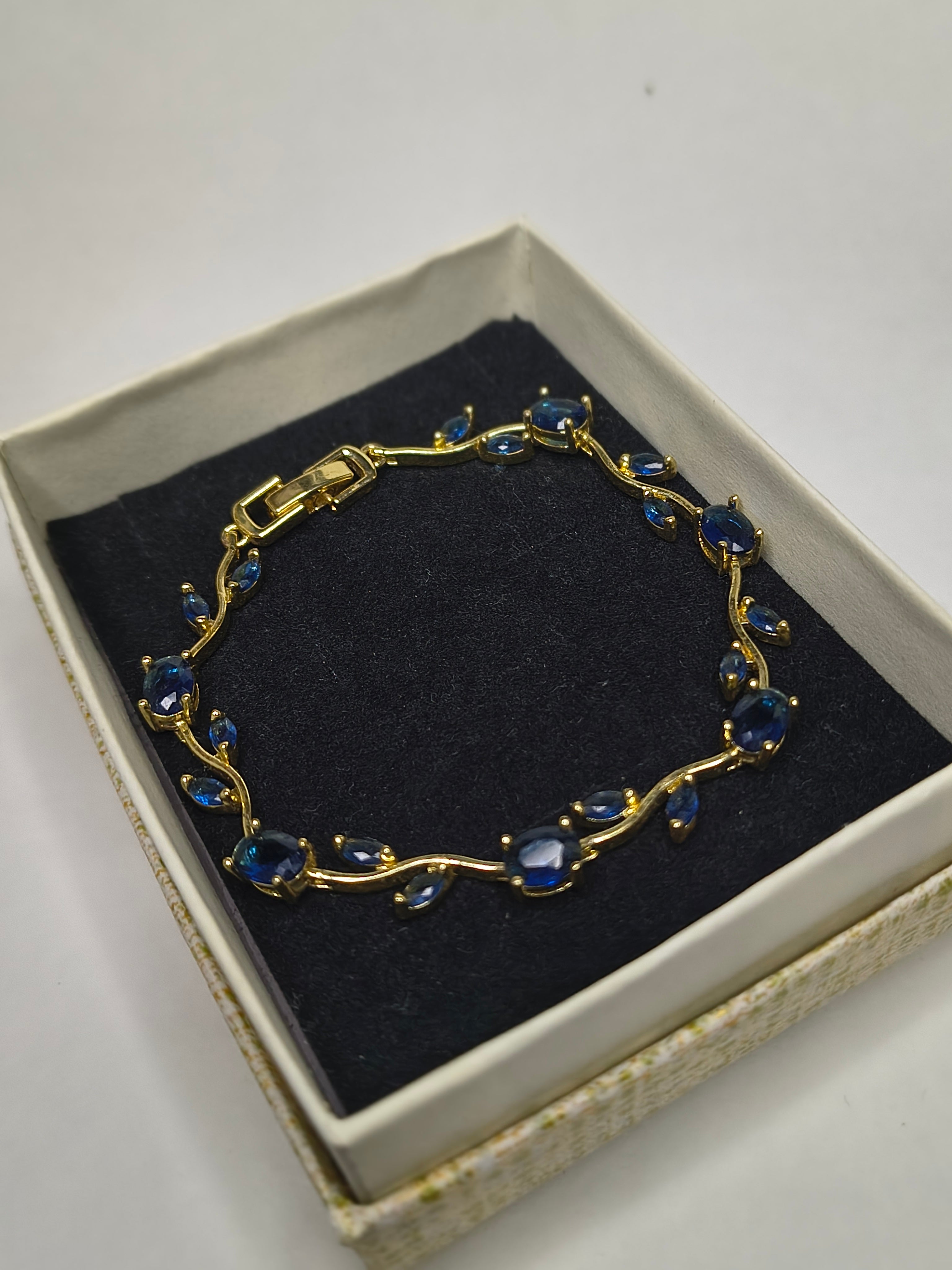 Blue Tulip bracelet
